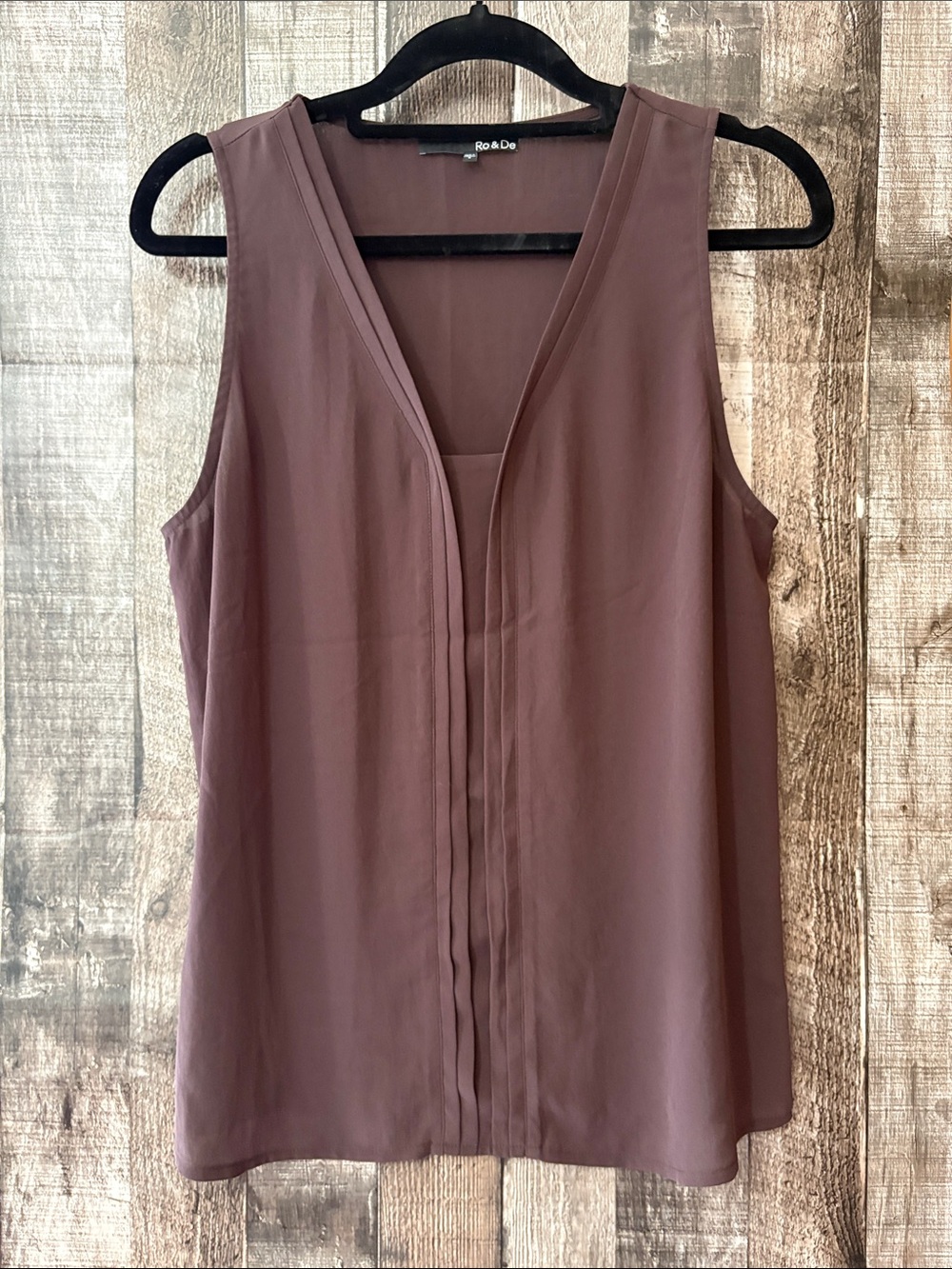Ro & De Deep Purple Eggplant Sleeveless V-Neck Pleated Front Camisole-S